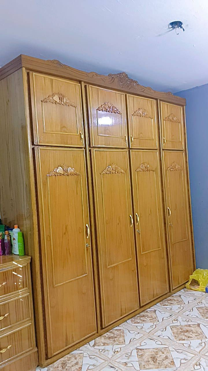 كنتور اربعة ملحق شغل حطاطة السعر 650ميز تواليت السعر 300المكان خالدية السيسي للستفسار الاتصال على الرقم ***********
***********
