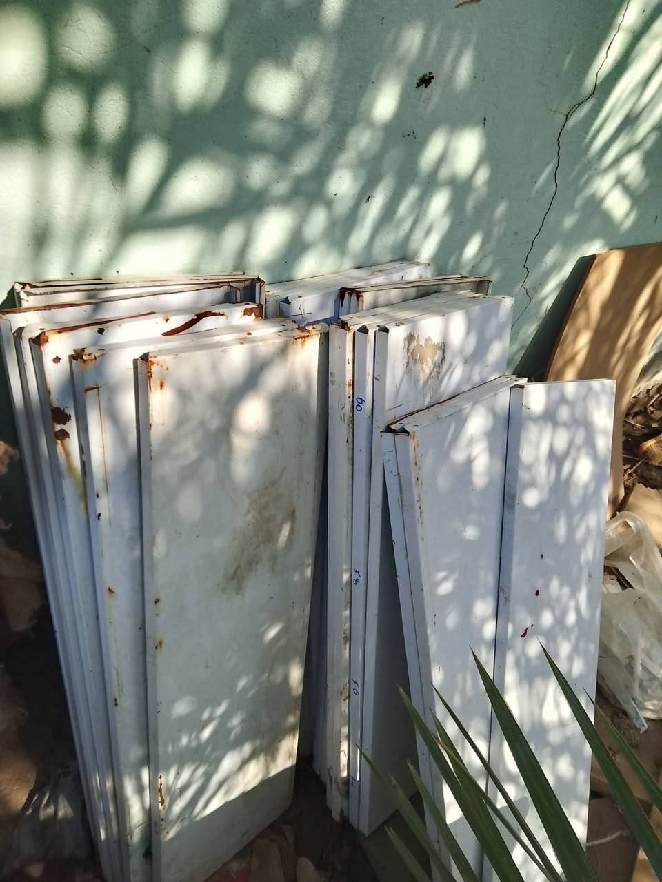 30 رف.15سكه. للبيع. 130بيهن مجال


**إذا كنت صاحب هذا الإعلان وتريد حذفه لأي سبب، رجاءا أرسل رسالة إلى الدعم الفني**