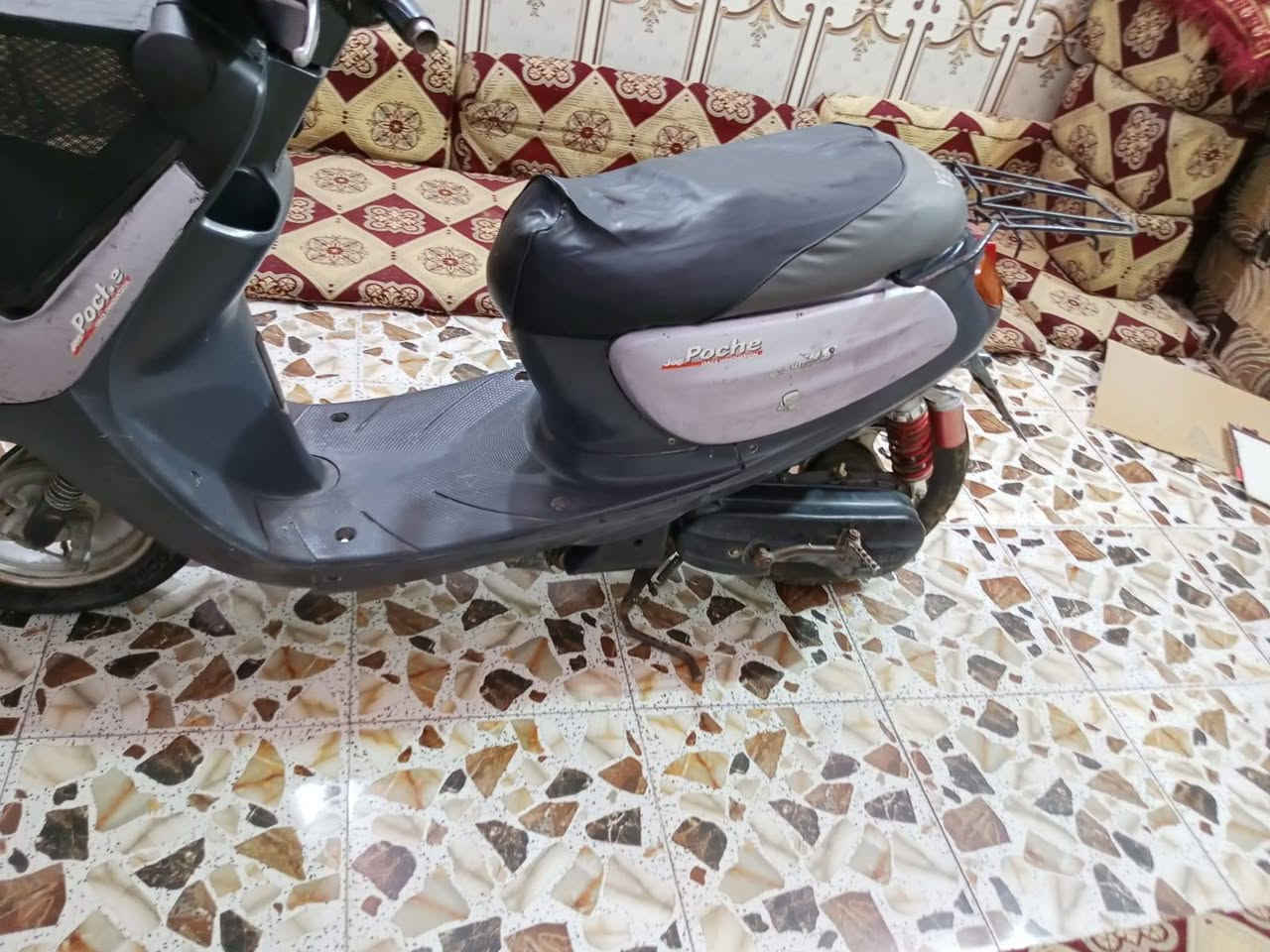 *********** غالي 2003 كله شغال العنوان كربلاء حي الغدير السعر 250 والشرايين اتصل علىا وش الراي نتصل على هذا الرقم
