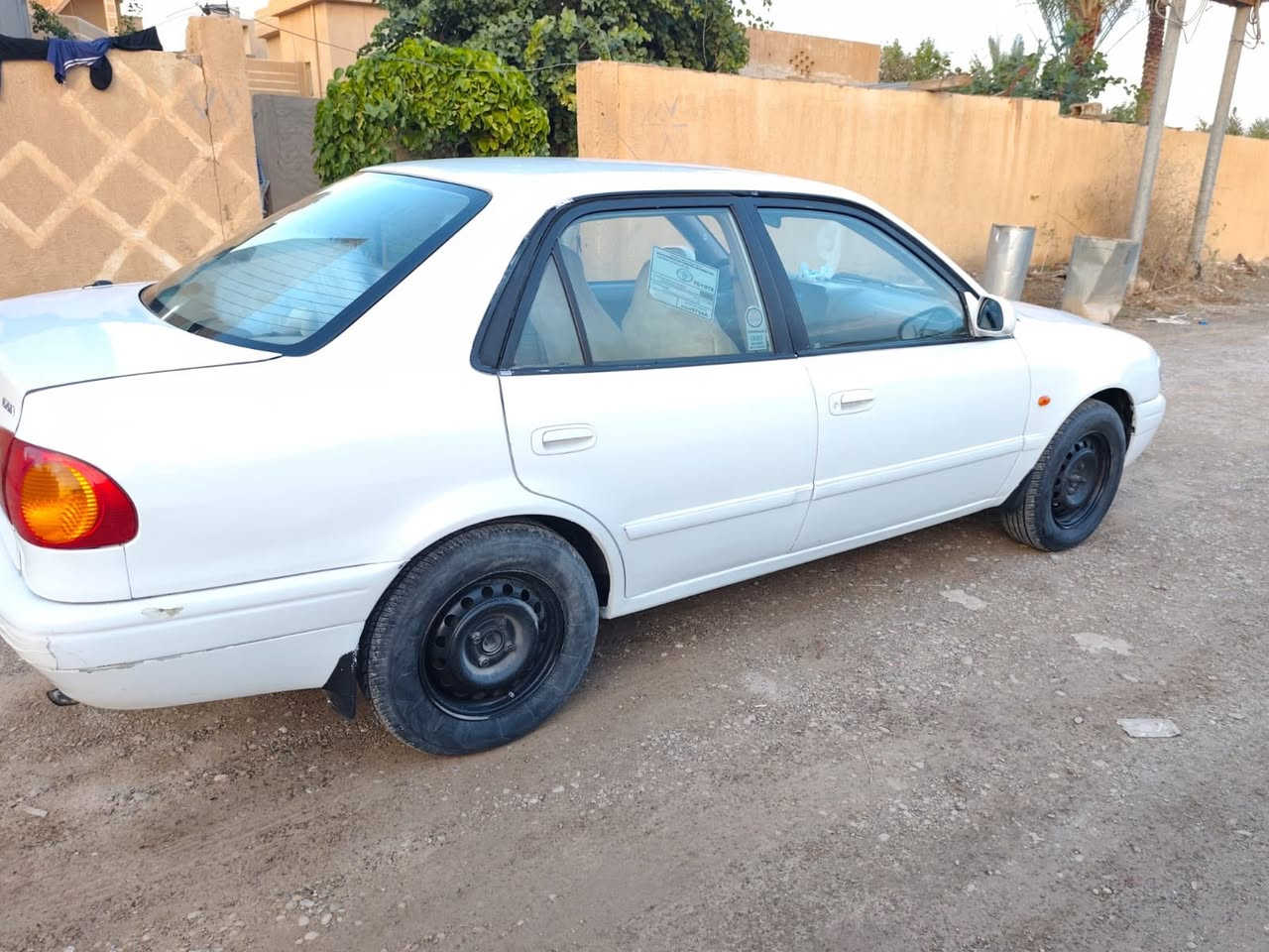 السلام عليكم كورلا ٢٠٠٠ كير محرك شرط صدر امامي خلفي جديد تخم تاير جديد السياره حيل نضيفه رقم اربيل هزه جديده تنتهي بشهر ال ١٠ سنويه لل٢٠٣١ السياره بسمي شرط التحويل 
السعر ٦٧$وبيها مجال بسيط 
هـ***********
