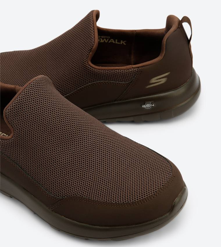 السلام عليكم 
اشتريتهن وماصارن عليه اصليات 

شحاطه  سعودي من ماركة سوفت لاند Dr Soft Land  طبية
جلد بقري طبيعي "ايطالي"
 خياط مريحة جدا تنفس طبيعي 
قياس خاص قياس 50 

حذاء قياس خاص اصلي وكالة نوع "سكجر" (أو سكيتشرز - Skechers)
قياس 47 طول القدم (31) سم

الحذاء اخذته ب57 الف رايده 45 الف
والشحاطه اخذتهه 85  الف رايدهه ب35 الف

القطعتين مالابسهن ابد بس كدرتهن

هاتف
***********
متواجد خاص
