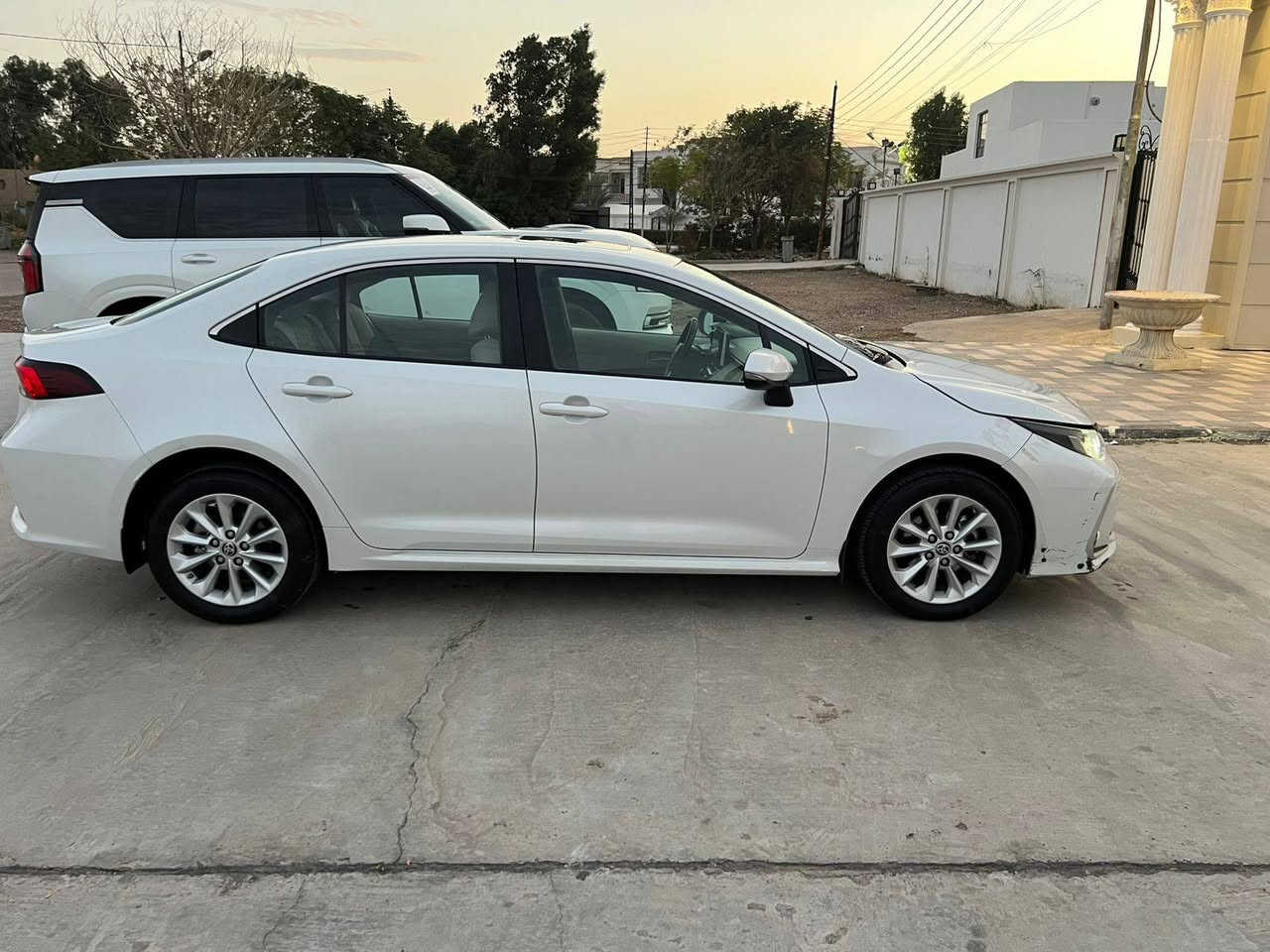 للبيع كورولا ساز خليجي موديل 2022
محرك 1.8
ماشية 59 ألف كيلو متر 
البنيد  مبدل بالشركة
بيها حالوب وشخوط مثل ما موضح بالصور
*********** للاستفسار الاتصال على الرقم
