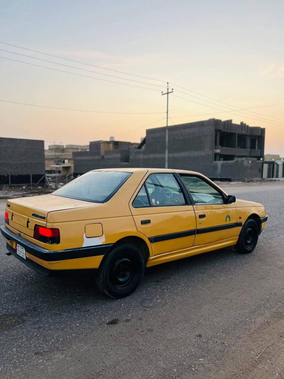 السلام عليكم سعر السيارة 27ورقة وبيهة مجال قليل  والسيارة نضيفه وموديل 2010 والسنوية مالتهة2027 والحدادية نضيفة مال السيارة والرقم *********** للاستفسار
