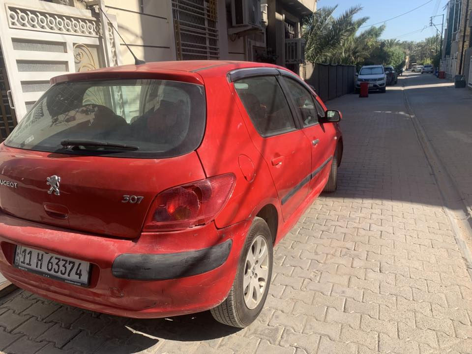 السلام عليكم بيجو فرنسي 2005 سيارة خير من الله مكينه كير تبريد ثلج رقم انكليزي تخم تاير جديد باتري جديد سياره حلوه وجاهزه السعر 50 
***********
