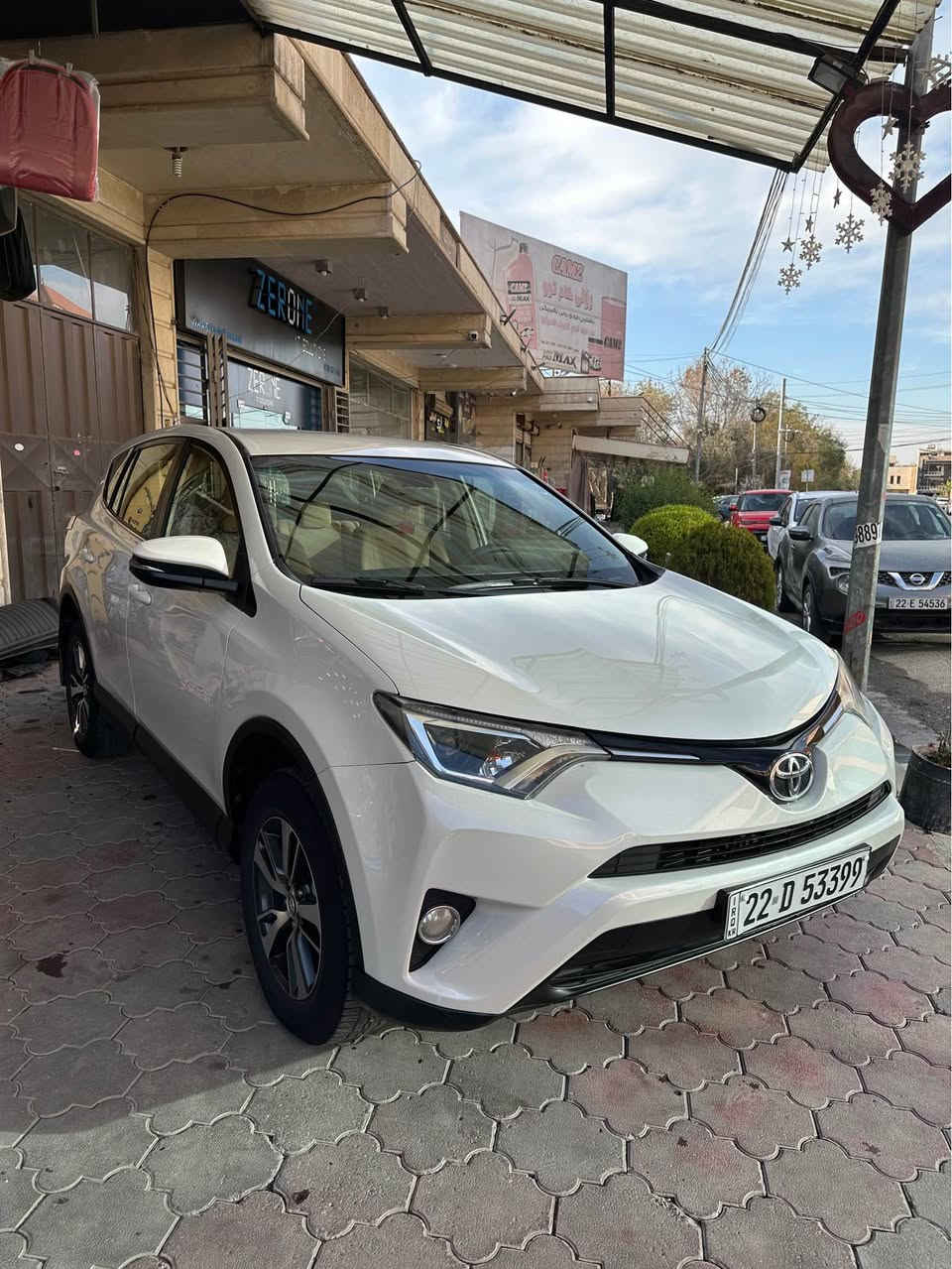 رافور 2018 
خليجي
Sas
فور ويل 
تحكم ستيرن
السياره بدون صبغ 
بيها مكان صغير بارد فقط
مكان السياره اربيل عينكاوه
***********
*********** أربيل, العراق
