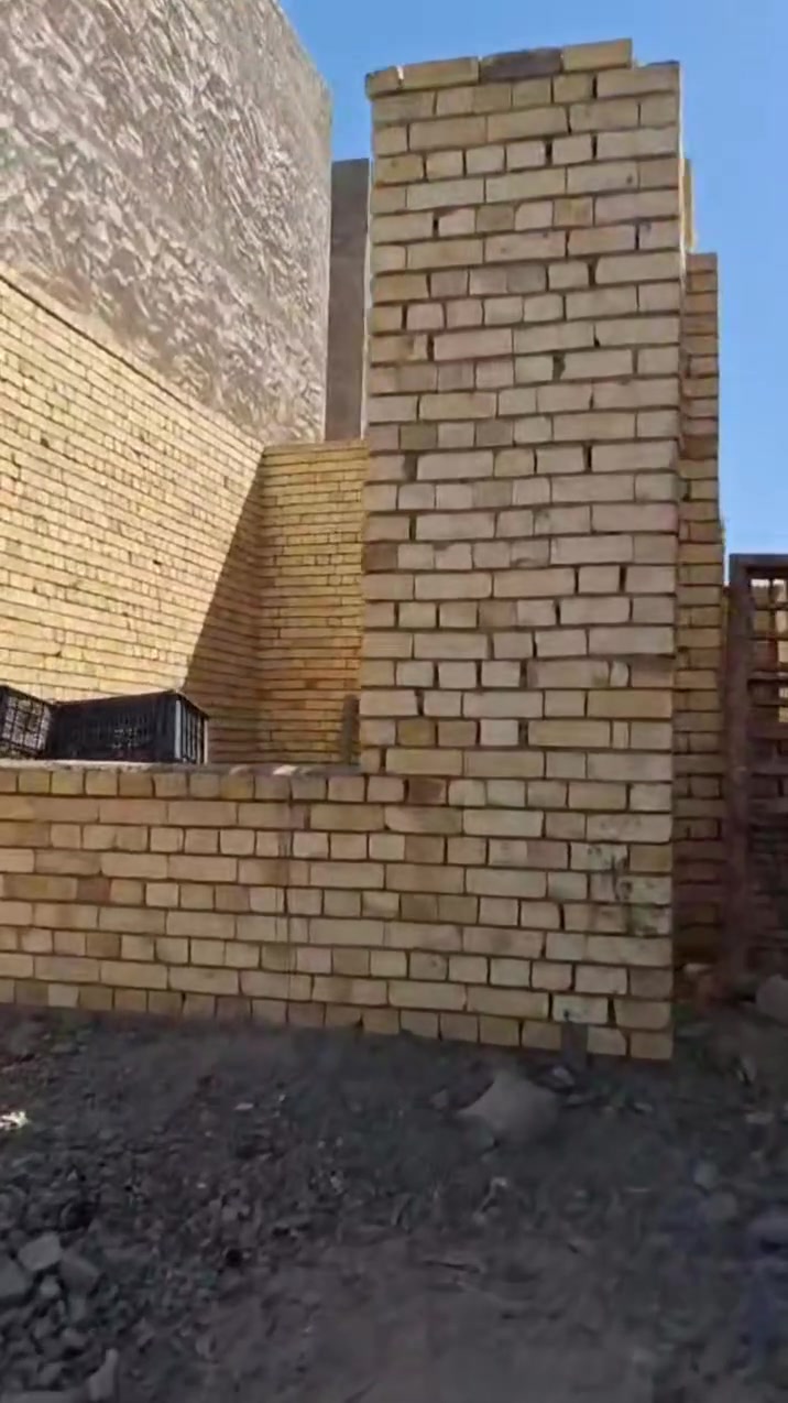 السلام عليكم هيكل غير مسقف للبيع 
طابو مساحة 143 البناء
استقبال معزول+ مطبخ + غرفتين نوم +حمام 
المكان خلف الكفيل مكان كلش مرتب والبيت كذلك مرتب وتفصال  ححلو تكدر تسحب علية قرض الاسكان 
السعر 80 وبي مجال للشراي 
الاتصال علئ الرقم ***********
