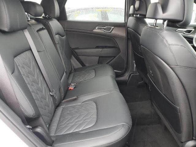 كيا سبورتج اكس لاين وارد امريكي موديل 2023 
رقم بغداد الطويل ماشي 9 الف
( ضرر  صبغ بنيد وجاملغ

المواصفات ..
قطعتين تبريد 
كاميرا خلفيه دواره
 السيارة رادارت 
 شاشة دجتل
اوتو هولد
 سايد بريك بصمة 
اوتو ستوب
درايف مود
حساسات
مانع انحدار
ويل كروم نيكل
سياقة ذاتيه
سستم صوت 
بدأت امامي خلفي عدسات
كشنات كتان الجديد
نظام ترحيب
محرك ٢٥٠٠ المرغوب
*********** بغداد, العراق
