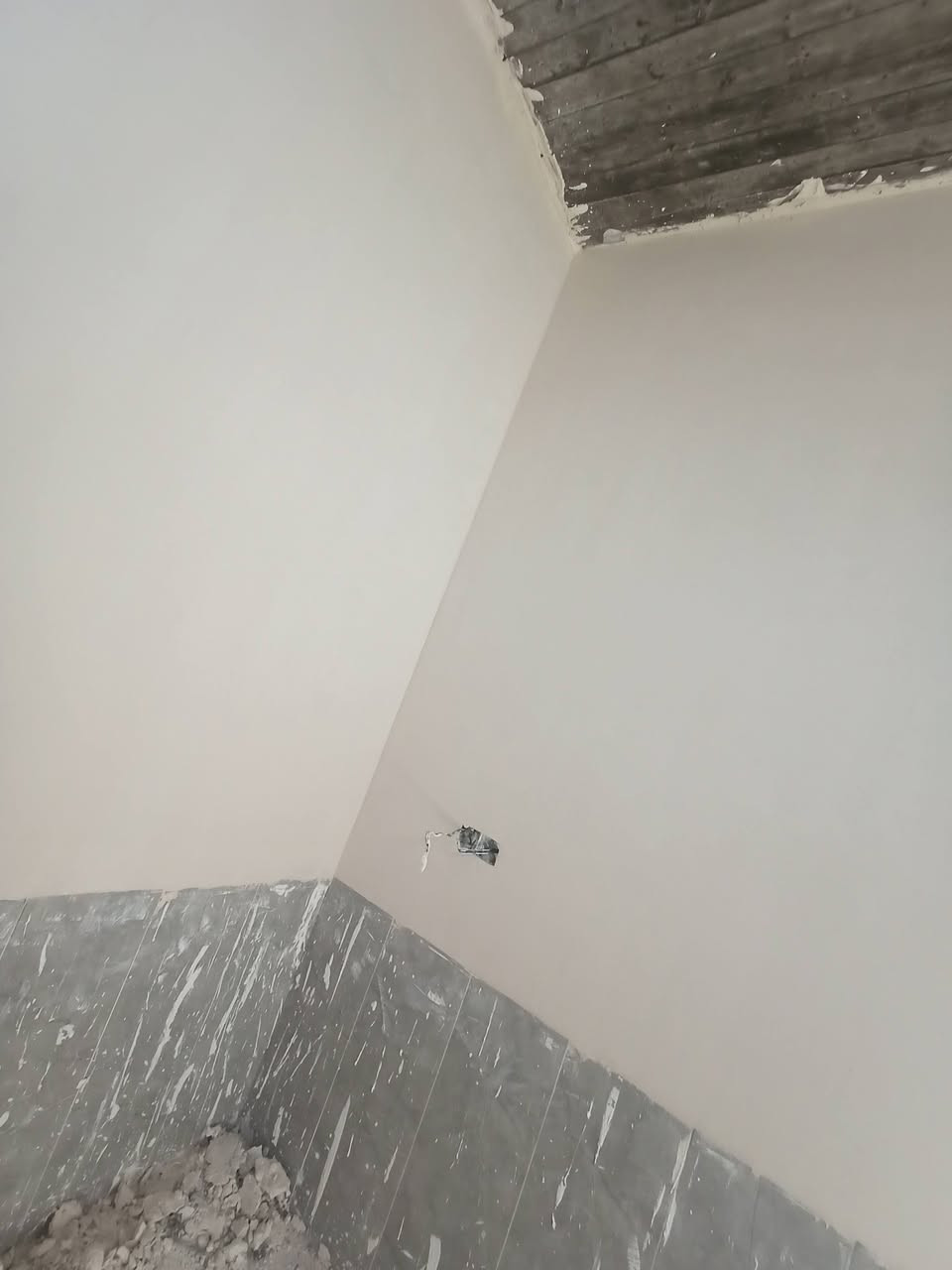 سلام وعليكم اصطه بياض من الموصل متواجد في كركوك شغل نضيف ودرجه اولى شرط طبگ مسطره بسعر مناسب
***********
