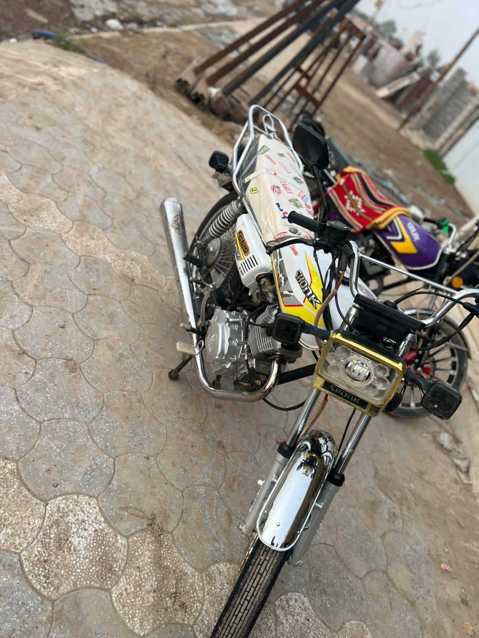 دراجه للبيع مستعجل عليها دراجه موجوده بل خالص دراجه دجيده عله ايدي نضيفه وهاي صورها السعر 750 وبيها مجال ما متواجد عله الفيس تواصل وتساب لو يتصل عله الرقم ***********
((((مكان تسليم فلكت مصطفى جواد))))
