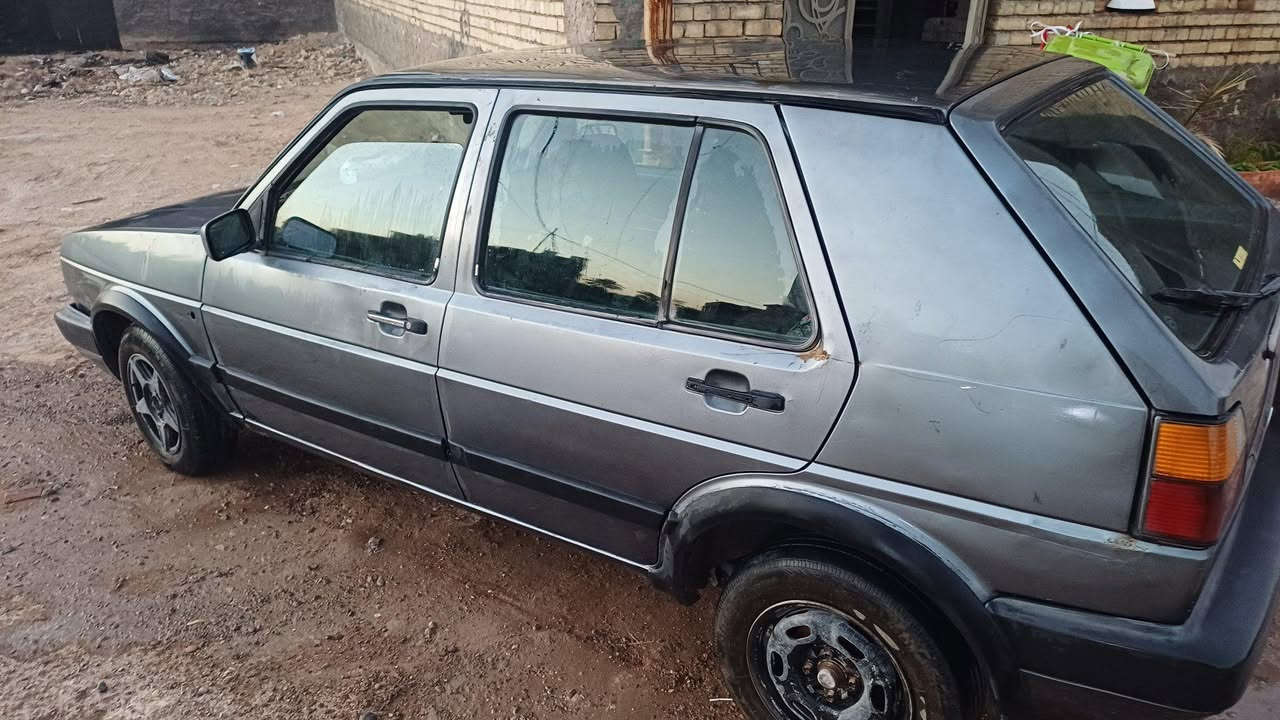 سياره كولف عظم موديل ٩١ بغداد رقم جديد بأسمي اوتوماتيك مكينه ١٨٠٠ كابريتر دوش كير ميكانيكي يحتاج الها بعض التلحيضات البسيطه وبحاله جيده العنوان بغداد الصابيات هاتف *********** السعر ٣٧ وبيها مجال بسيط للشراي بغداد, العراق
