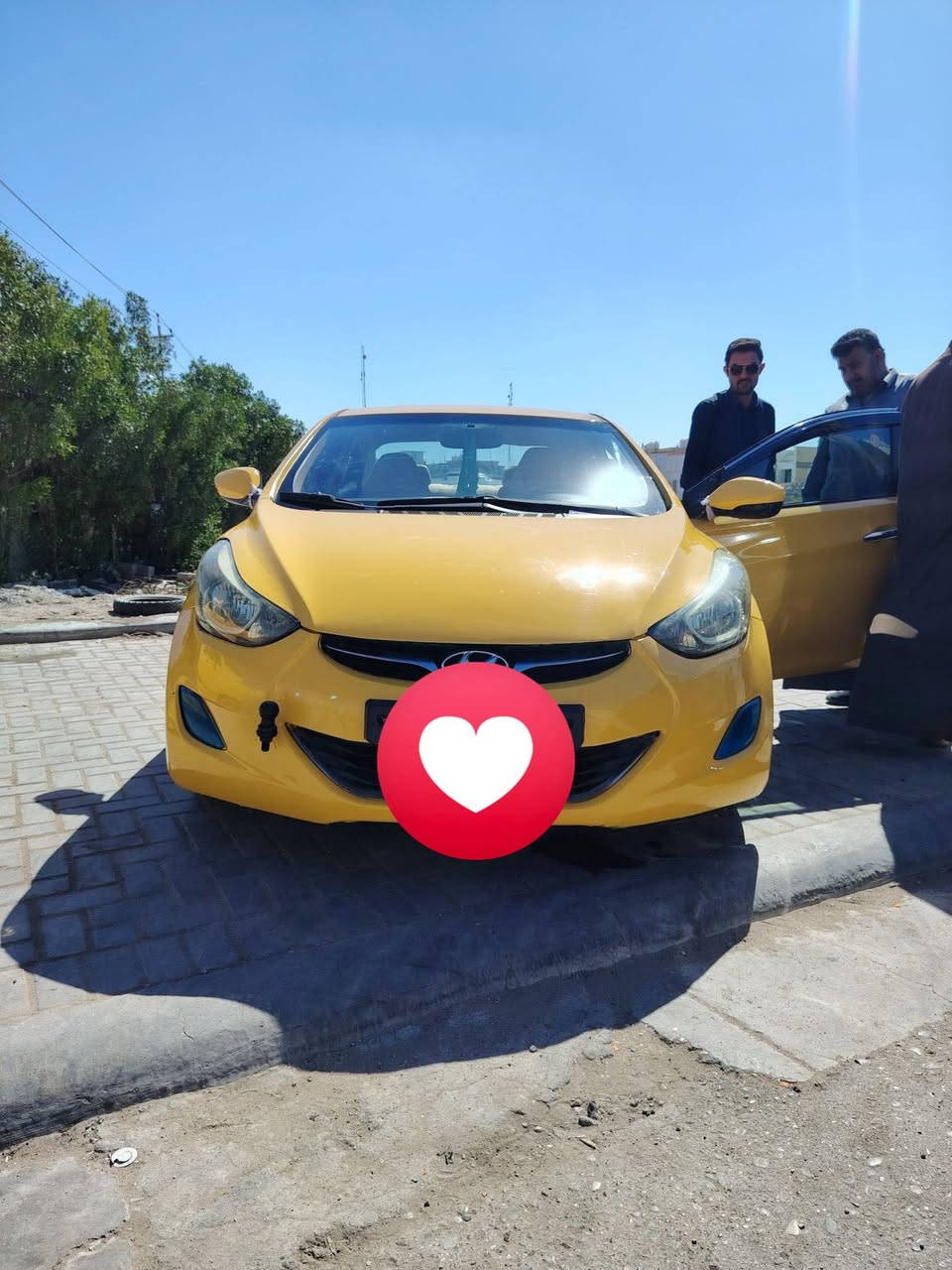 سلام عليكم لنتره للبيع موديل 12 رقم كربلاء النكليزي امريكي حادث باب سايق مصلح نفسه النعنوان  حي القدس السعر ٩٥ مصفر هيئه وغرامه ***********
