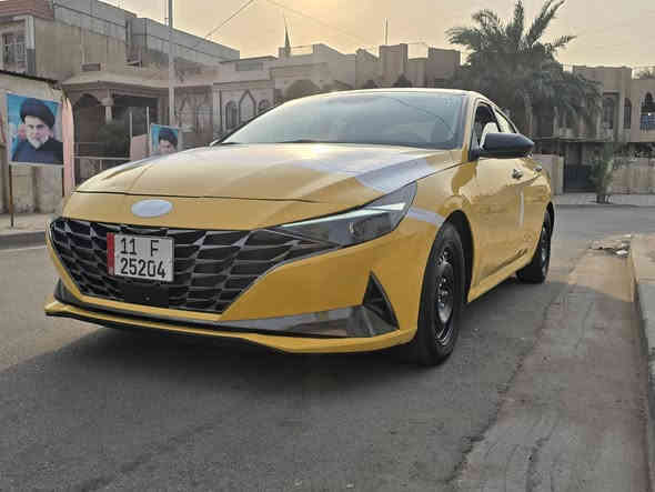 السلام عليكم لنتراء للبيع مديل
2023 لسياره حادثها جاملغ تبديل وشويه بالباب ع كد شبر صوره الحادث بالمنشور بسمي السياره مصفره من غرامات  ماشيه ٥٦  كير مكينه بلادي سياره نضيفه وخير من الله كبل لشارع مكاني الشعب ***********  لسعر 155وبيها مجال بسيط
