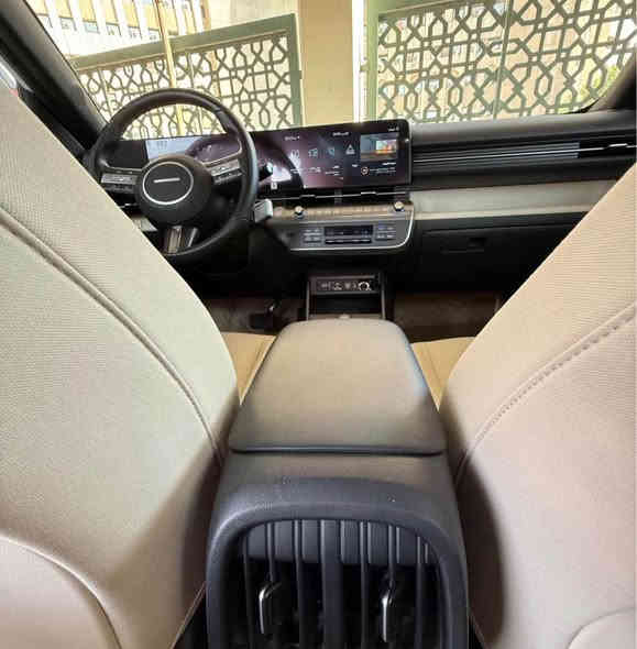 � للبيع | هيونداي كونا 2024 خليجي 🚘
✨ فول فول مواصفات (1/1) ✨

🔹 المواصفات:
• بصمة تشغيل عن بُعد
• محرك 2000 دوش
• فتحة سقف بانوراما
• كشن كهرباء أصلي ٣ طكات
• شاشة متصلة + كامرة دوارة
• شاحن وايرليس
• ويل كب حجم 18
• ليدات أمامية وخلفية متصلة + لايت زنون
• قطعتين تبريد + تبريد شاشة
• أنظمة قيادة (Drive Mode)
• حساس أمامي وخلفي
• سايد بريك بصمة + توقف ذاتي

🛡️ مكفولة كفالة عامة من دعامية لدعامية
⏱️ ماشية فقط 33 ألف كم – بعدها ضمان شركة

📍 رقم بغداد
💰 السعر: 198 وبيها مجال بسيط 
📌 العنوان: بغداد – الكرادة 42

📞 للاستفسار والاتصال:  *********** بغداد
