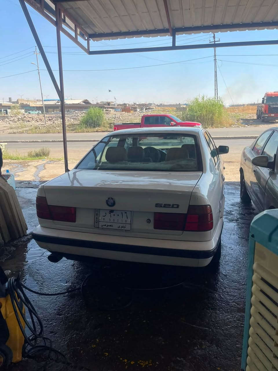 بي ام 520فل
رقم نينوى 
تبريد بلادي ثلج
ما بيها اي ضربه 
بدون صبغ
كير عادي
سياره جاهزه
ب٥٥وبيها مجال
***********
