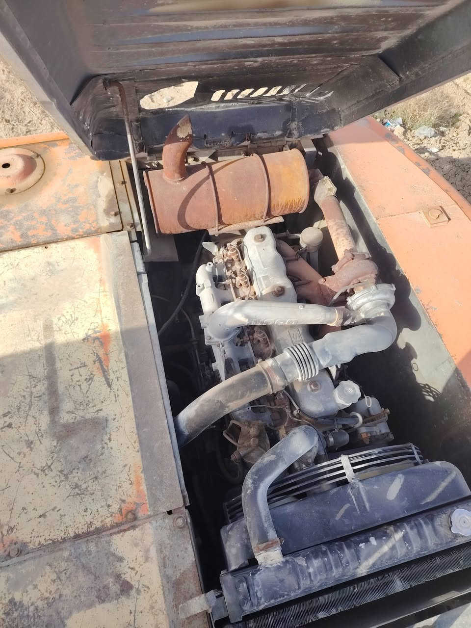 حفاره هيتاشي تو موديل ٩٣ شغاله رقم بغداد ألماني شغاله وجاهزه جب بي فطر وملحوم السعر ٩٠ وبي مجال قليل المكان بابل جبله
***********
***********
