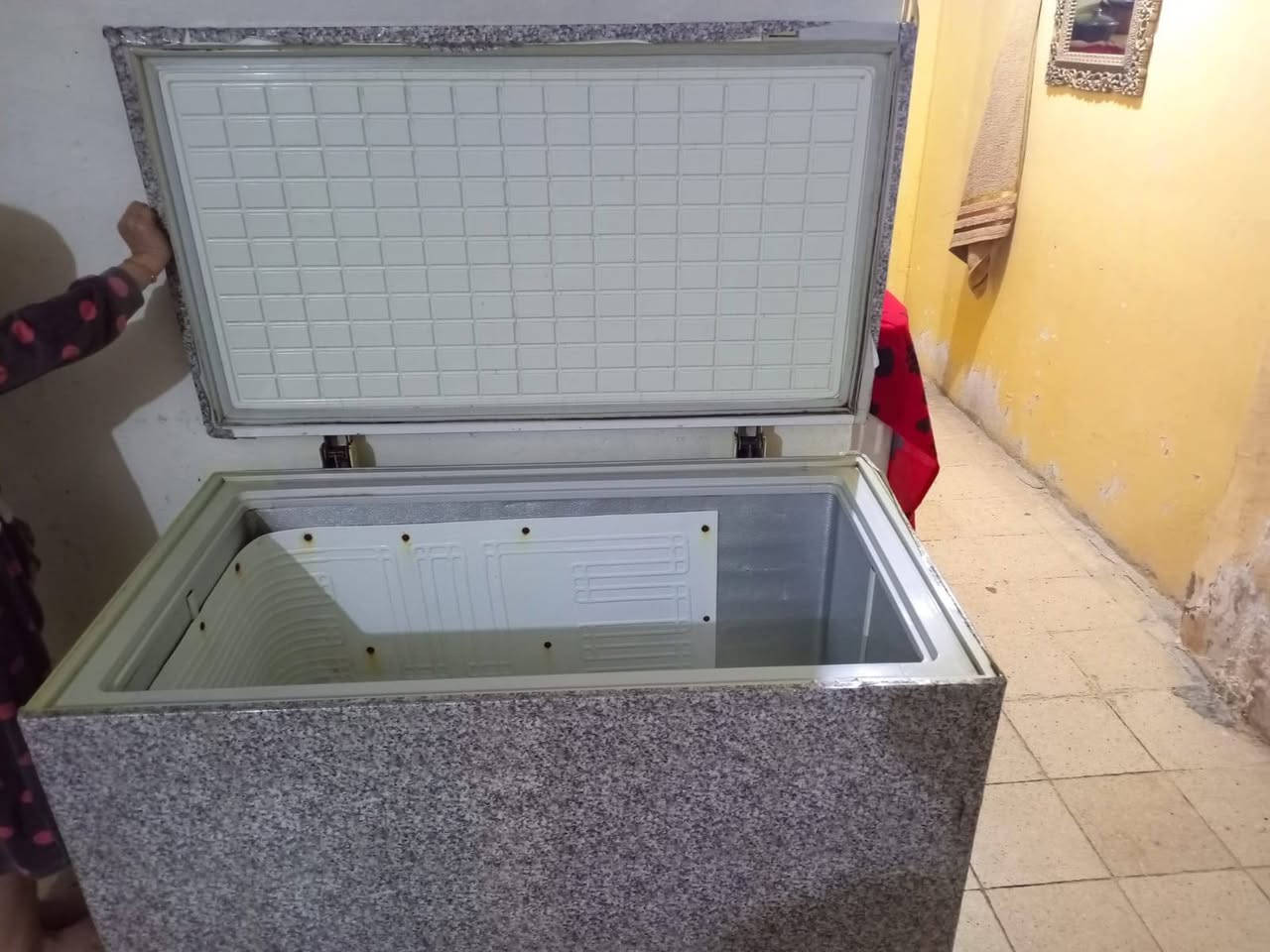 السلام عليكم يتوفر لدينا مجمدة للبيع نضيفه وشغاله مابيها اي ضرر استفسار عن سعر خاص
عنوان مجمع حطين موكب انصار السجاد


**إذا كنت صاحب هذا الإعلان وتريد حذفه لأي سبب، رجاءا أرسل رسالة إلى الدعم الفني**