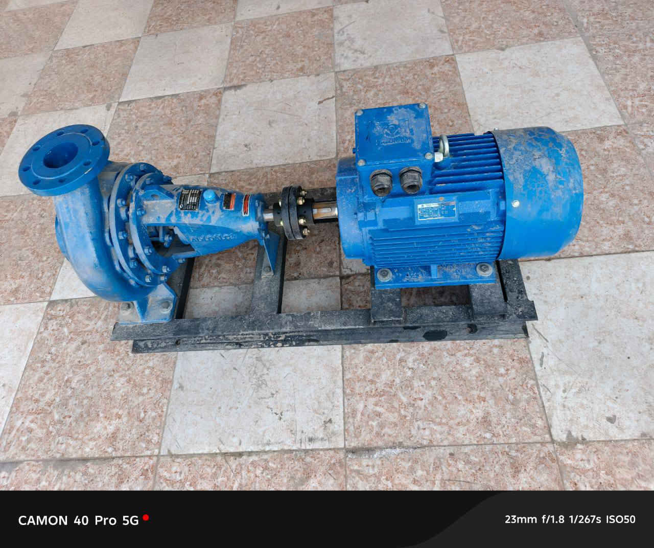 مضخة جديد
القدرة 20 حصان 
صناعة الماني 
المضخة 3ف4 ضغط عالي
ويوجد اكثر من 20 حصان
للتواصل واتساب ***********
***********
