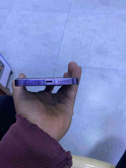 السلام عليكم ايفون 14 برو ماكس
للبيع مبدل بطاريه فقط جهاز نضيف ذاكره 256 فيس ايد شغال 
جهاز كله شغال السعر. 600 بيه مجال مكاني حي الجهاد 
***********
