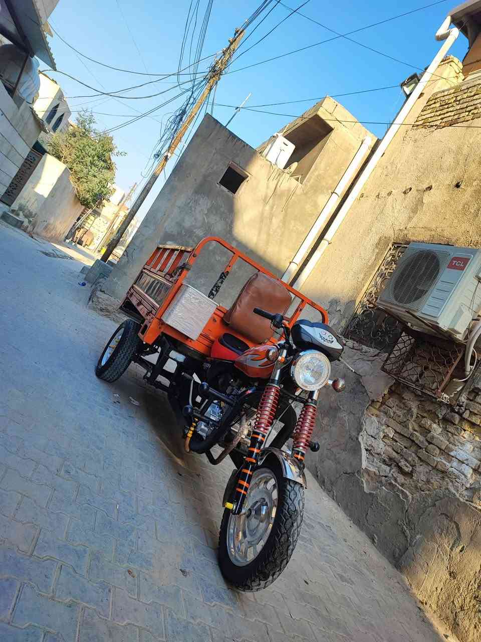 السلام عليكم ستوته سوبر ام تي ار ستوته تعمير جاهزه كهربائيات كله شغاله اكسن لطش تواير جدد مكينه ناعمه وحلوه ما مفتوحه ستوته رقم وسنويه رقم ابيض عربي موديل 16 السعر مليون 700 وبيه مجال رقم الهاتف *********** وات ساب موجود
