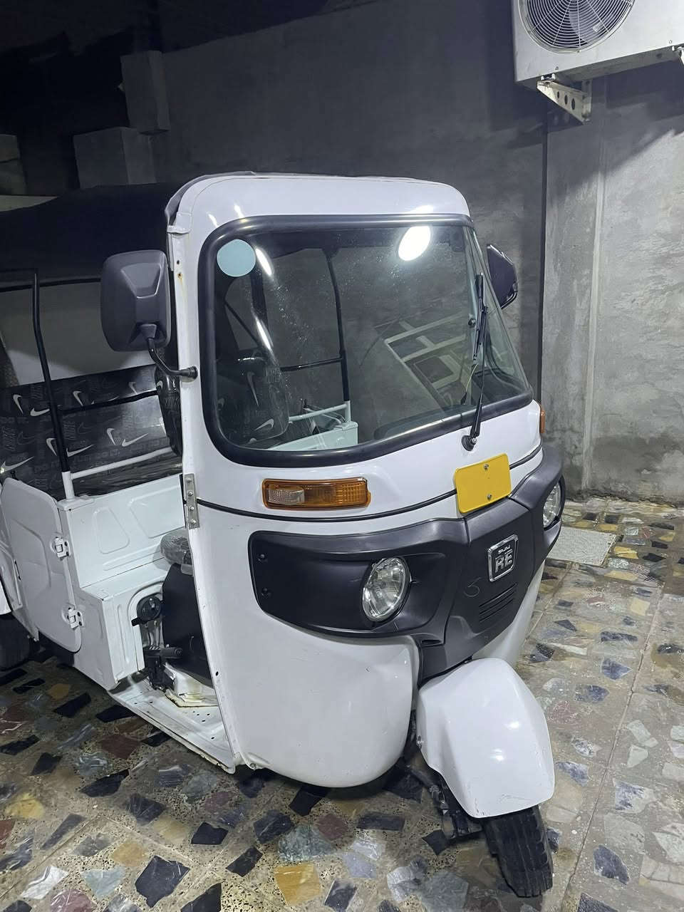 للبيع تكتك موديل 2021 شهر 10
التكتك كامله من اي نواقص مكفولة 
مكاني بغداد-دورة/ابو دشير  للبيع بسعر8.5
وبيها مجال بسيط للتواصل *********** على الواتساب حصراً
