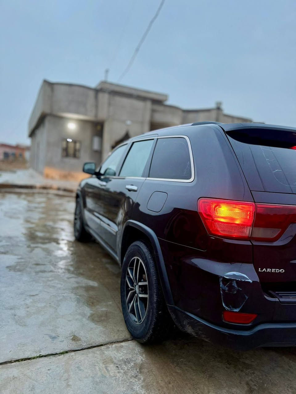 السلام عليكم   جيب
موديل 2011 رقم بغداد الدولي الجديد. سياره  جديده وضع شركه بدون حادث  (. كلين. ) لموصفات 
بصمه تشغيل 
بصمه ابواب        
شاشه بلاديه 
كامره دواره 
كشنات جلد 
كشنات كهرباء 
قطعتين تبريد 
مكينه ٦ سلندر 
تحكم ستيرن جهتين 
مانع تزحلق 
سياره جديده حيل. برغي ممفتوح بيهه  

 للستفسار. 
***********
***********
