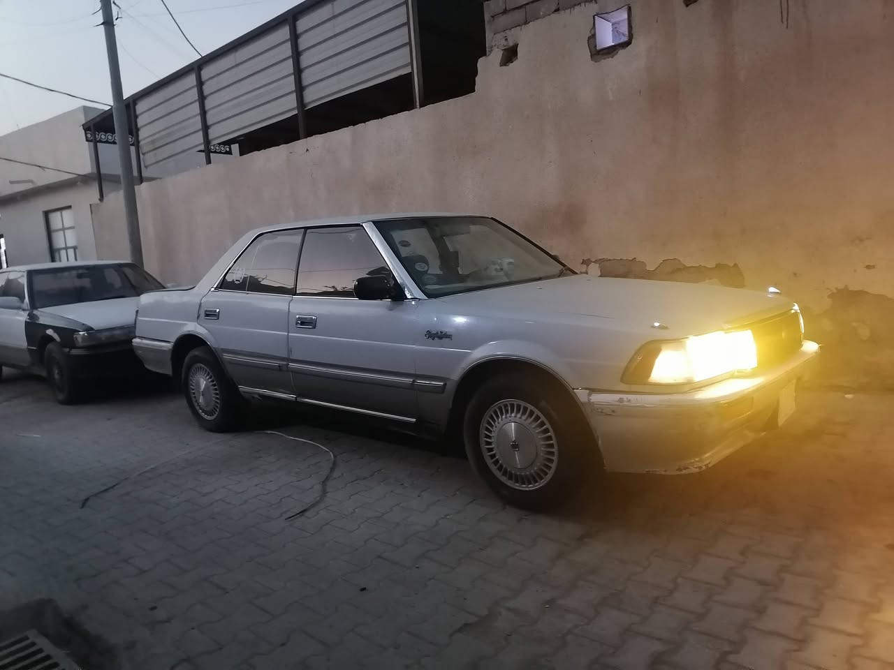 السلام عليكم سياره هارتوب للبيع نقل جثه رقم بصره مكينه ثنين ونص السياره حلوه مكينه وكير وحداده حلوه السعر 28العنوان البصره القرنه رقم الهاتف ***********
