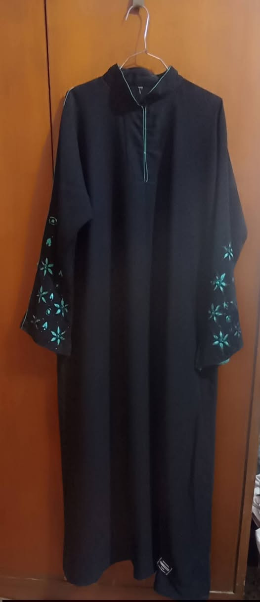 كلهن بسعر عباءه وحده 
ب٢٥بسسسس لبس عاشوراء🖤🏴


**إذا كنت صاحب هذا الإعلان وتريد حذفه لأي سبب، رجاءا أرسل رسالة إلى الدعم الفني**