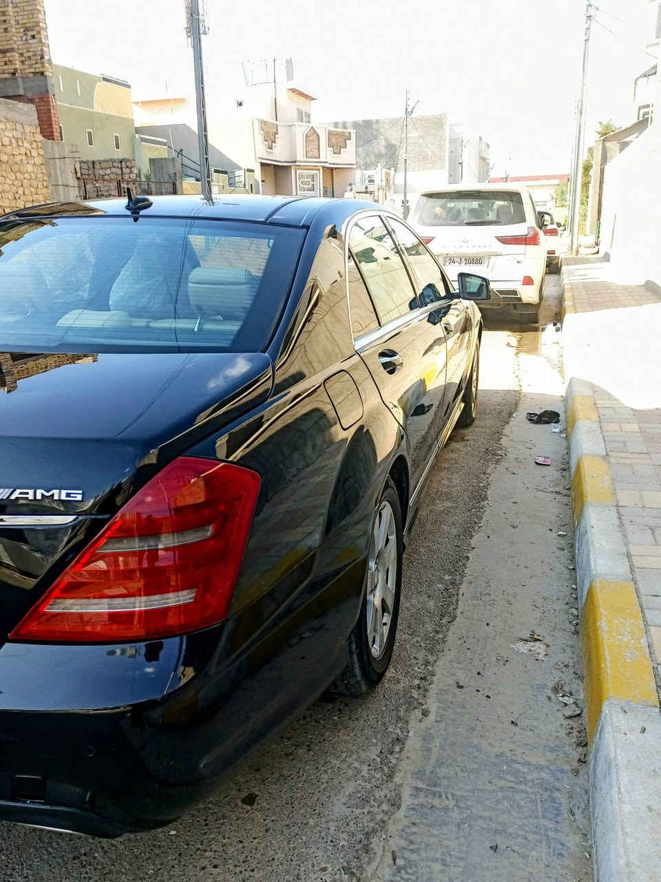 بيع او مراوس 
مارسيدس s class 350 2011 لارج باب طويل 
سياره كفاله وارد المانيا بدون حادث عدا الدعاميات صبغ .  داخل بيجي 6سلندر. مكينه كير كهربائيات صدر تخم تاير كلها بشرط
ابواب شفط 
جكات 
بانوراما 
ناضور ليلي 
رادار امامي 
حساسات اماميه خلفيه 
كشنات فول تحكم كهرباء اماميه وخلفيه 
٣ قطع تبريد  
لايت زنون بلاد 
تبريد تدفئه كشنات 
قفل سرعه 
وبعد هواي مواصفات الجنايه يعرفوها
ماشيه 149 الف كيلو  
رقم اربيل بأسمي  
اي استفسار الاتصال على الرقم *********** أو دخول على الخاص
