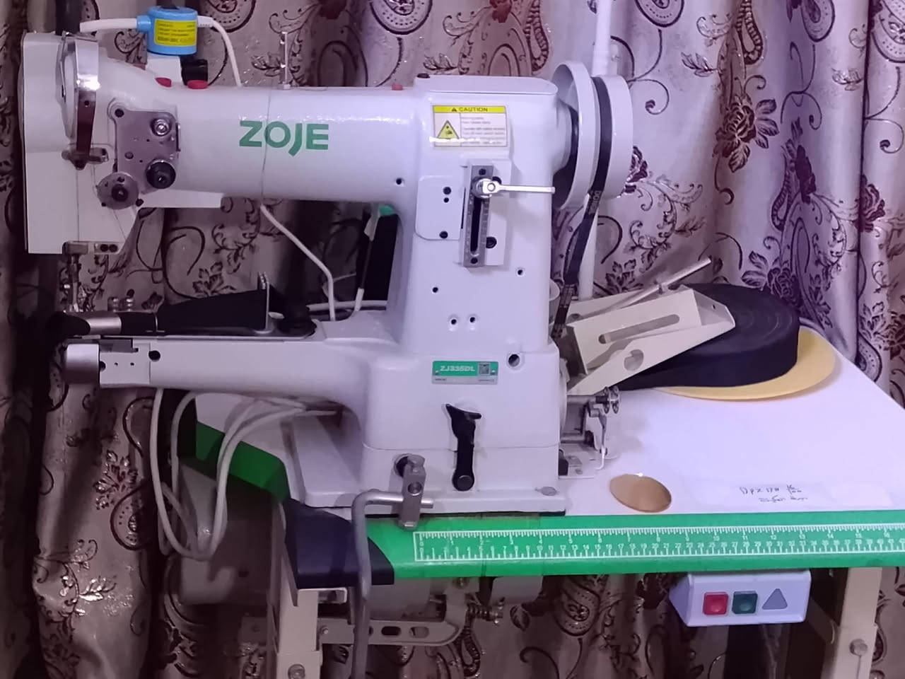 مكينه صناعي للبيع غير مستعمله فقط كد جربناها تخيط جميع الاقمشه ( جلد - جنط - احزمه - جميع انواع سفيفة الاقمشه ) والخ...... 

ماخذها ب 1.400 وسعرها قفل مليون 

 ⚠️ فقط شراي يتواصل


**إذا كنت صاحب هذا الإعلان وتريد حذفه لأي سبب، رجاءا أرسل رسالة إلى الدعم الفني**