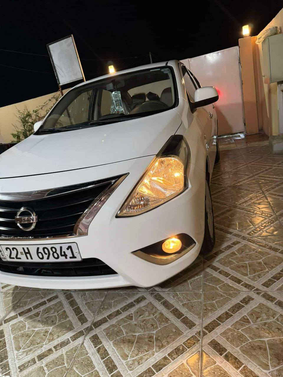 نيسان صني هندي موديل 2021 بأسمي رقم اربيل الجديد
بيها باب خلق السايق مبدل وبارد 
المكان ديوانية
للاستفسار : *********** واتس واتصال
