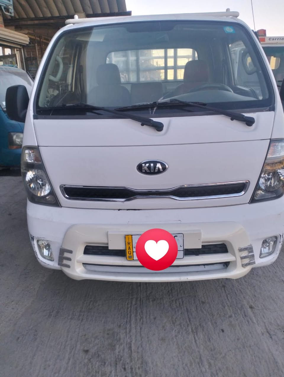 السلام عليكم كيا حمل موديل 2018سيارة مكفولة من الصبغ بدون محجر غير متواجد على الفيس ‭0770 017 5038‬
