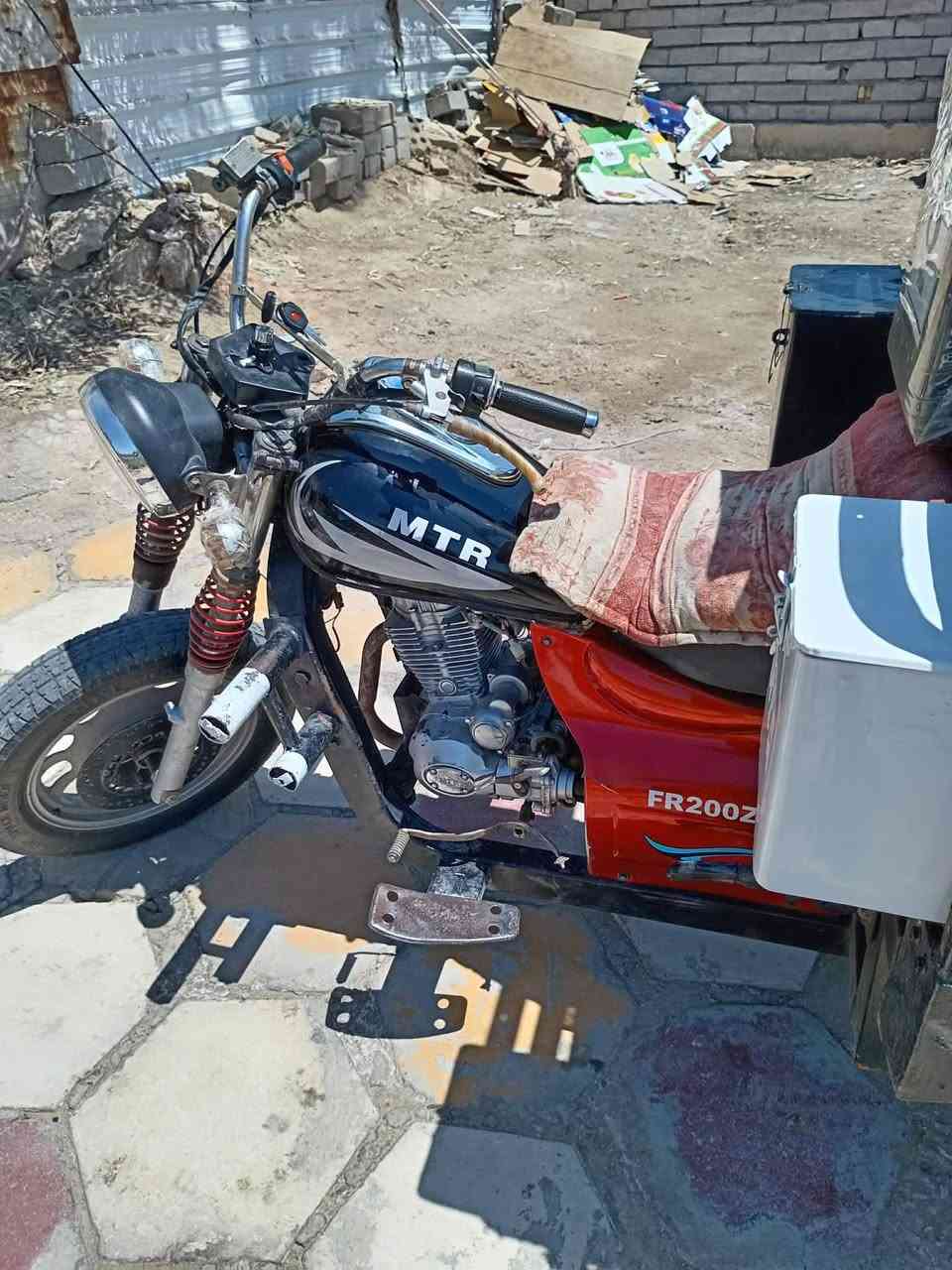 ستوته البيع خير من الله ليفان اوراق مديل 16 مانقصها اي شي السعر 1350 وبيها مجال ***********
***********
