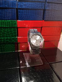 ساعة • روسرا