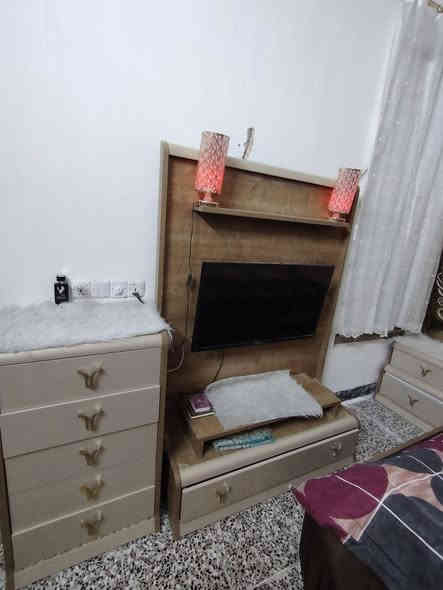 غرف نوم للبيع ١٠  قطع سرير مخزن مابيهه اي ضرر
سعر ٧٠٠ بيهه مجال ٦٥٠
***********
فقط وتساب
