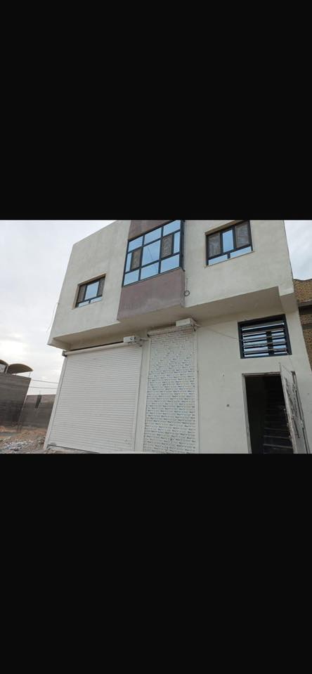 للأيجارقاعه 200 متر في منطقه فنجانيه على شارع ٣٠ للاستفسار تواصل على رقم ***********
