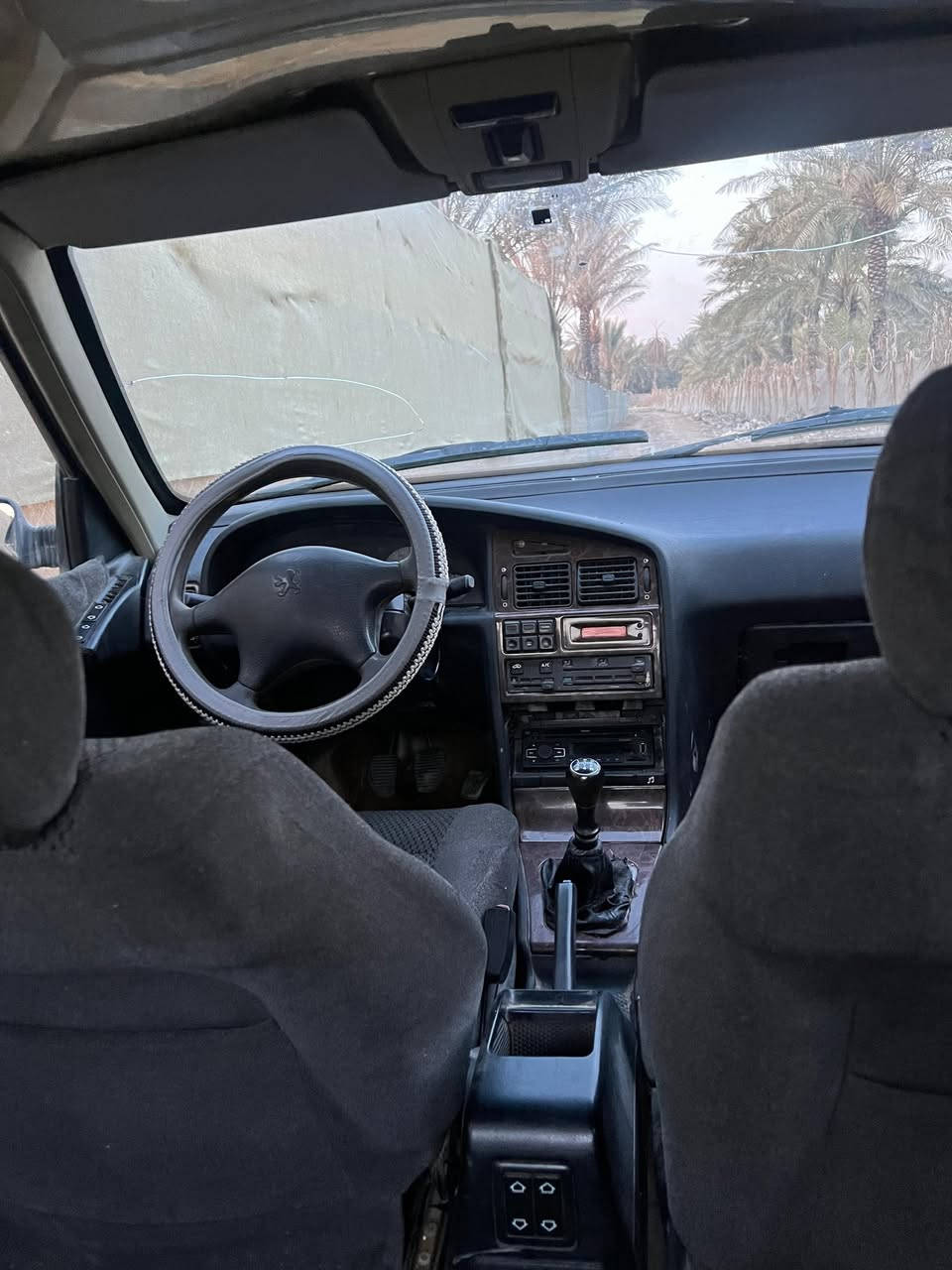 سلام عليكم بيجو بارص موديل 2015 نوقصهه صدر مكينه خير من الله رقم تلفون *********** سعر 36 وبيها مجال العنوان بغداد
