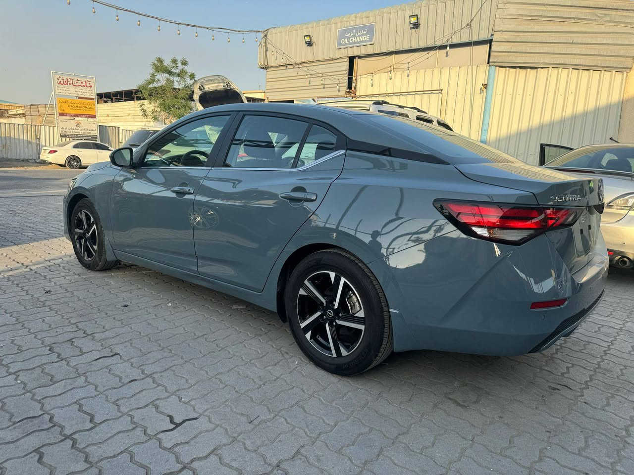 نيسان سنترا  
مديل 2024
مكينة 2000
وارد امريكي تقرير 
مدفوع كمركها ترقيم ع مشتري 
سياره رادار 
مثبت سرعة
نضام ايكو 
مثبت سرعة
سعر السيارة 125وبيها مجال 
الرقم ***********
