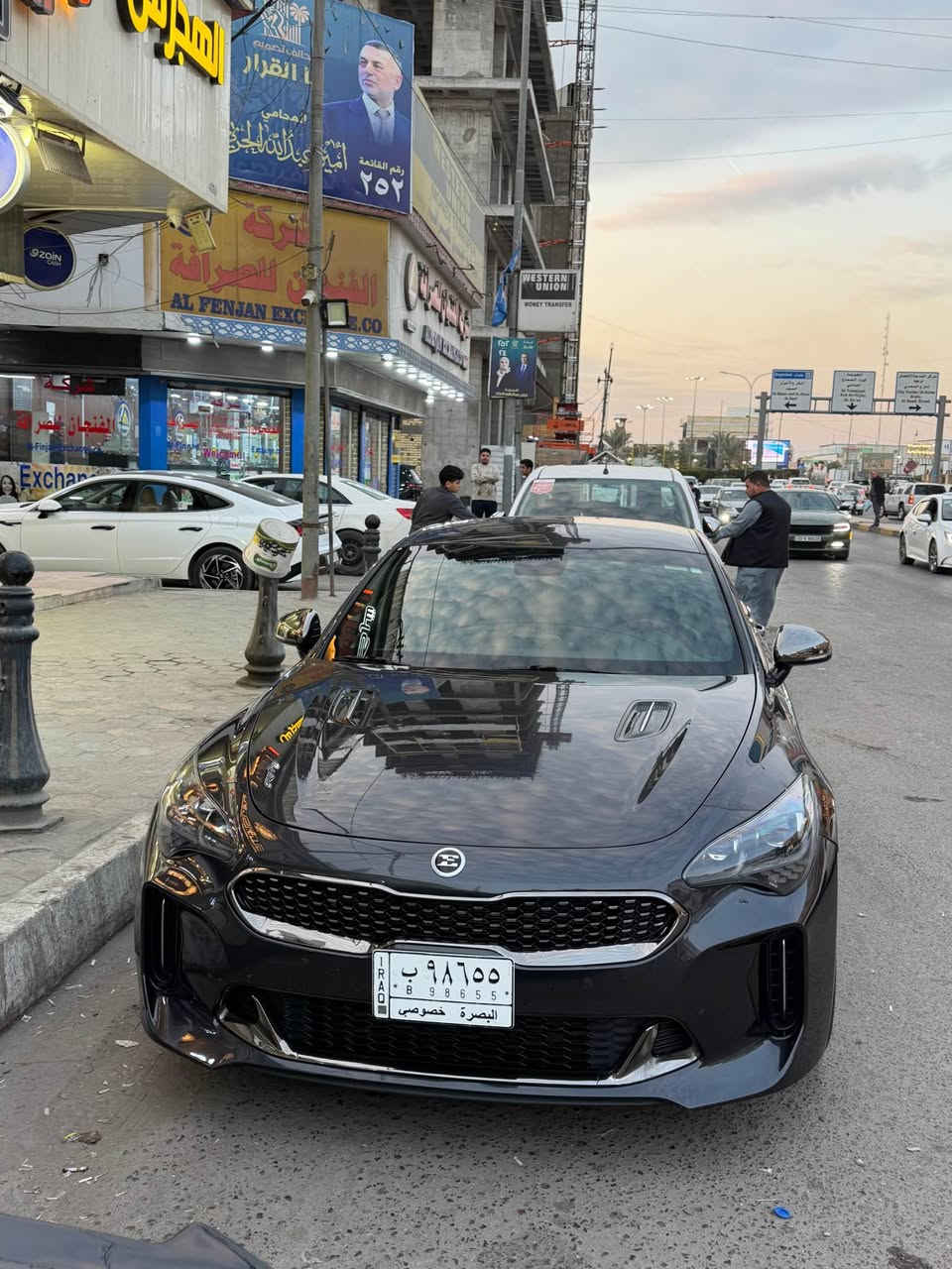 لون رصاصي نفطي
حادث بسيط جاملغ السايق فقط اريبارك الدركه مبدل
صور الحادث مرفوقه
ممشه السيارة 33 الف حقيقي 
مكينة 2000 تيربو gtلاين
كنشات جلد تدفئة 
تبريد قطعتين 
مواصفات الجيتي معروفة فول عدا الفتحة
رقم بصرة باسمي 
السعر 190 ورقه وبيه مجال بسيط 
*********** للتواصل Singapore
