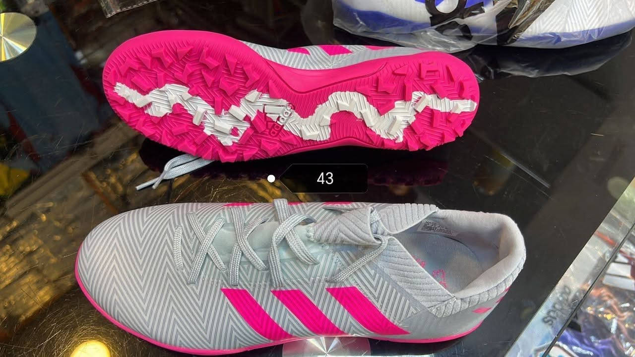 حذاء ميسي الأصلي درجه اولى شرط الفحص السعر 20 توصيل موجود


**إذا كنت صاحب هذا الإعلان وتريد حذفه لأي سبب، رجاءا أرسل رسالة إلى الدعم الفني**