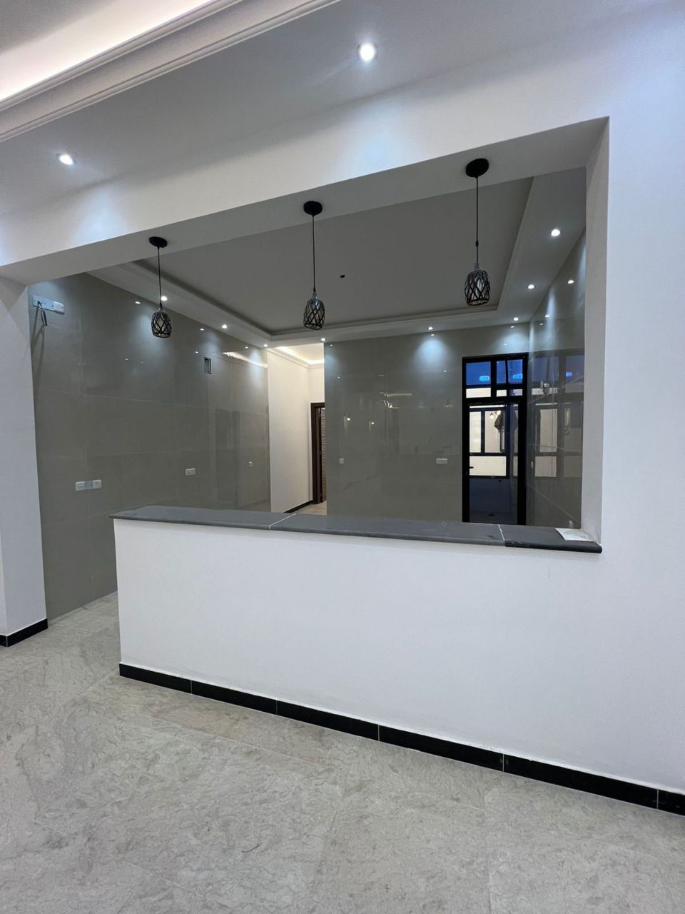 للبيع دار سكن بناء حديث درجة اولى 🏦

المساحة 150م 📏 واجهة 5 * نزال 30

📍 زيونة محلة 710 مربع ماهر عبد الرشيد

يحتوي على 4 غرف نوم واستقبال وحولي ومطبخ وخدمات

لمزيد من الاستفسارات مراسلة الصفحة او التواصل على الرقم الآتي:

☎️ *********** / شركة الجوهرة 💎

او زيارة موقع الشركة الكائن في:

📍 زيونة - محلة 710 - شارع القاعة الملكية - مقابل جسر الأمانة

🔍الشركة مجازة رسمياً من غرفة تجارة بغداد - إستثمر بأمان 🔎

📝 نستقبل كافة طلباتكم وعروضكم وعلى مدار الساعة ⏱️

"اتصل بالجوهرة والي تريده تبشره"💎
