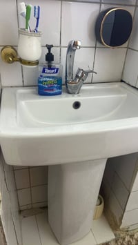 مغسلة • خلاط أصلي • مراية انارة مخفية