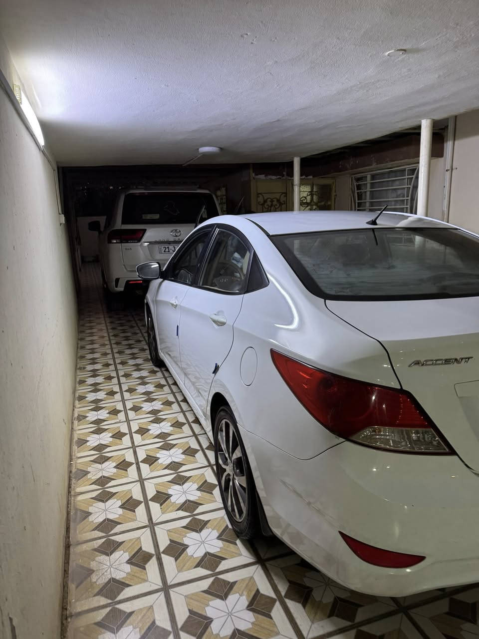 السلام عليكم اكسنت 2015 خليجي
مكينة 1600قطرتين 
رقم بغداد
مكفولة قطرة صبغ مابيها والسونار مرفق وية الصور
السيارة ماشية ١٢٠ كيلو 
بأسمي تحويل ثاني يوم 
مكاني ديالى بعقوبة 
السعر 110
***********
***********
