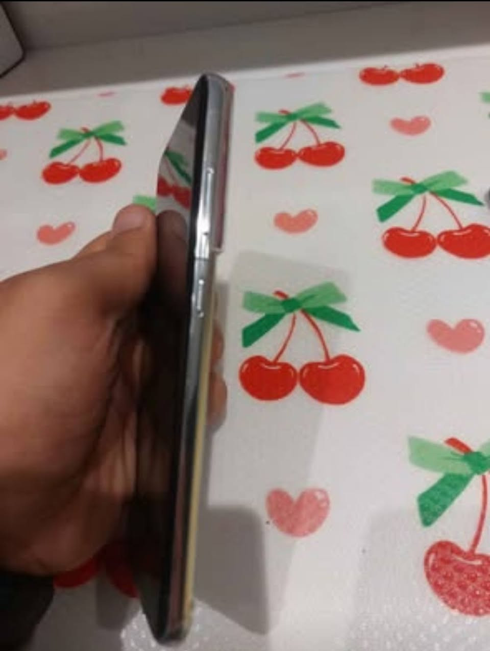 سامسونك s21 الترا 
جهاز شغال وحلو الظهر مفطور 
والكلاس مال شاشه يحتاجله تبديل هم مفطور
٢٥٠ السعر


**إذا كنت صاحب هذا الإعلان وتريد حذفه لأي سبب، رجاءا أرسل رسالة إلى الدعم الفني**