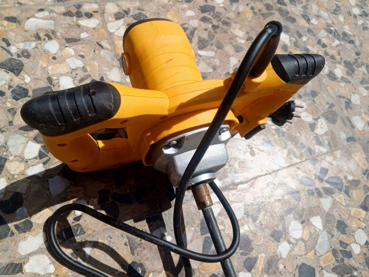 السلام عليكم خلاط مال مطاعم شقال وعل فحص سعره 150
خلاط مال لبن وشربت جديد استعمال مرتين سعره 40مكاني بغداد البياع تقاطع درويش ***********
