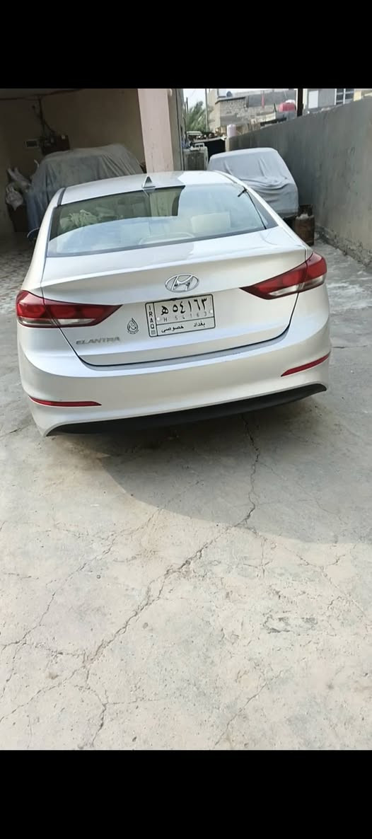 النترا 2018ماشيه 90الف حقيقي نضافه ميه بالميه وارد امريكي طختها بامريكا فقط بنيد  باقي السيارة كفاله عامه من الزلغ جديده بمعنه الكلمه لسعر 137بيها مجال قليل ***********مكان السيارة الحله
