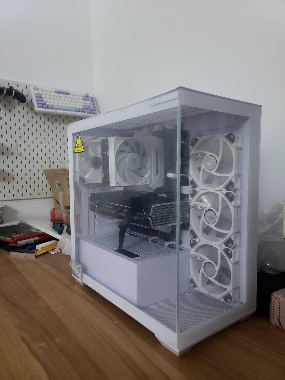 حبايب pc للبيع مواصفات
I5 14400f 
Rx 5700xt 8gb xfx
M.b z790 edge msi wifi 
Ram 16gb 3200mhz rgb 
M.2 128gb 
Hdd 500gb 
Psu 750w 
Case sama 4fan 
السعر 1.100.000


**إذا كنت صاحب هذا الإعلان وتريد حذفه لأي سبب، رجاءا أرسل رسالة إلى الدعم الفني**
