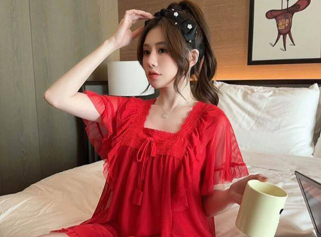 #كوزمتك_سُـSHـكر___🫧🦩🍓ᥫ᭡
❥حَتى تفاصيلها الصغيرة زاهية بشكل مُلفت❥ ♥️🪽🦌
#شلحة_عرائسي_ بتفاصيل نازكة ولطيفة بدزاين كوري كول ميدي 90 متوفرة بـ 3 ألوان ❤🤍🖤╰┈➤ بكوالتي عالي 💯
الخامة♣ شيفون تور سووفت+بطانة فانيلة 
قياس⭕XL ,2XL, 3XL علماً القالب كبير وراهي🫠 🫰
للحجز والاستفسار التواصل معنا ✅
متوفر خدمة توصيل للجميع المحافظات 🚕🌍🚚


**إذا كنت صاحب هذا الإعلان وتريد حذفه لأي سبب، رجاءا أرسل رسالة إلى الدعم الفني**