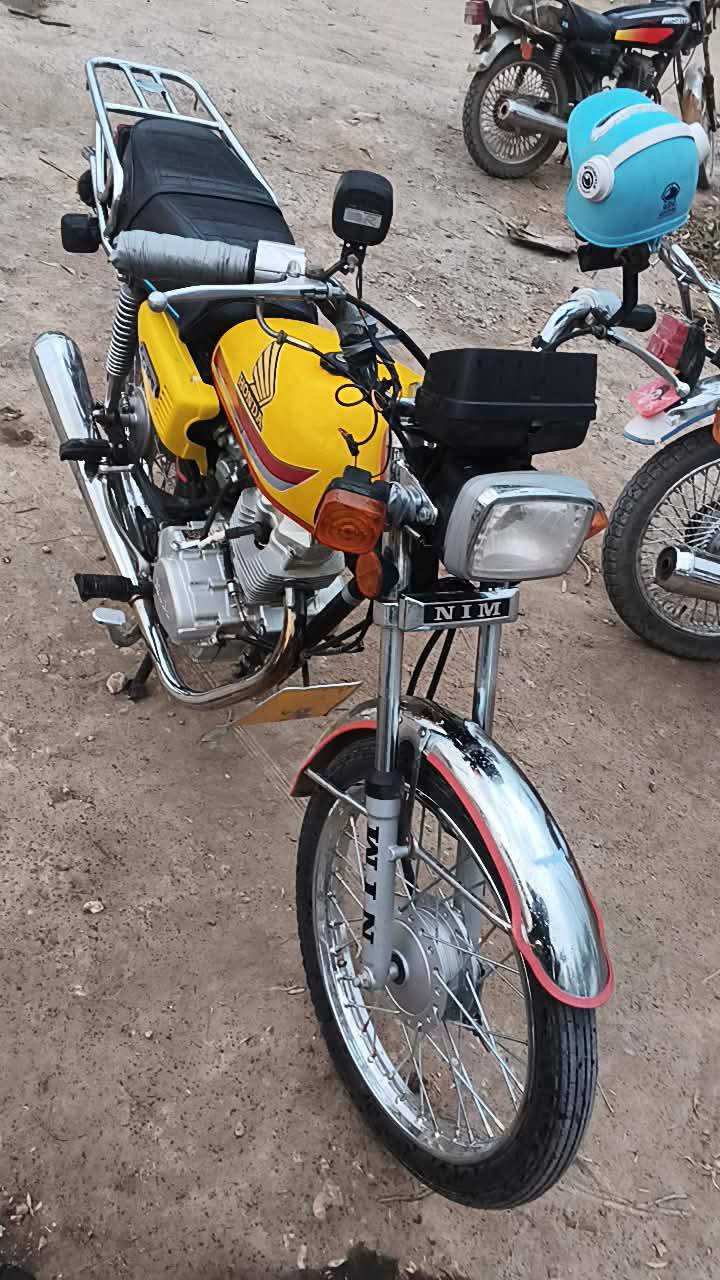 السلام عليكم
من رخصة الادمن 
دراجه نامه للبيع 
+++ المكان بابل قرب سيطرة الاثار 
الدراجه موديل 2025 السعر 550
الاتصال***********
