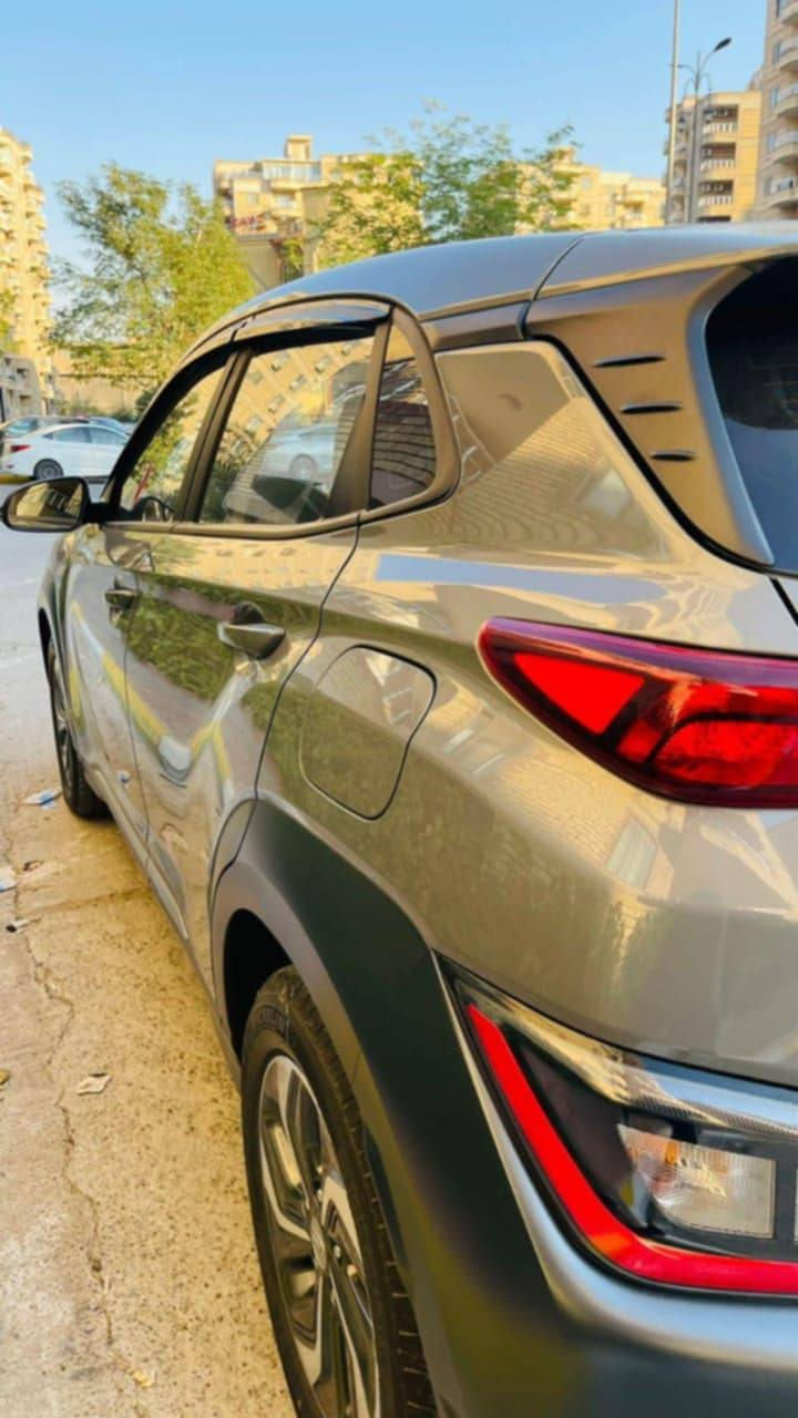 السلام عليكم هونداي كونا هايبرد فول مواصفات عدا الفتحه موديل ٢٣ ملشيه ٦٦ وارد كوري والسونار مرفق بالمنشور السعر ١٣٨ وبيه مجال محرك كير حداديه كفاله بدو شولصي ضرر بسيط بابجهه اليمن للبدنه الاماميه متواجد فيس واتساب اتصال ***********
