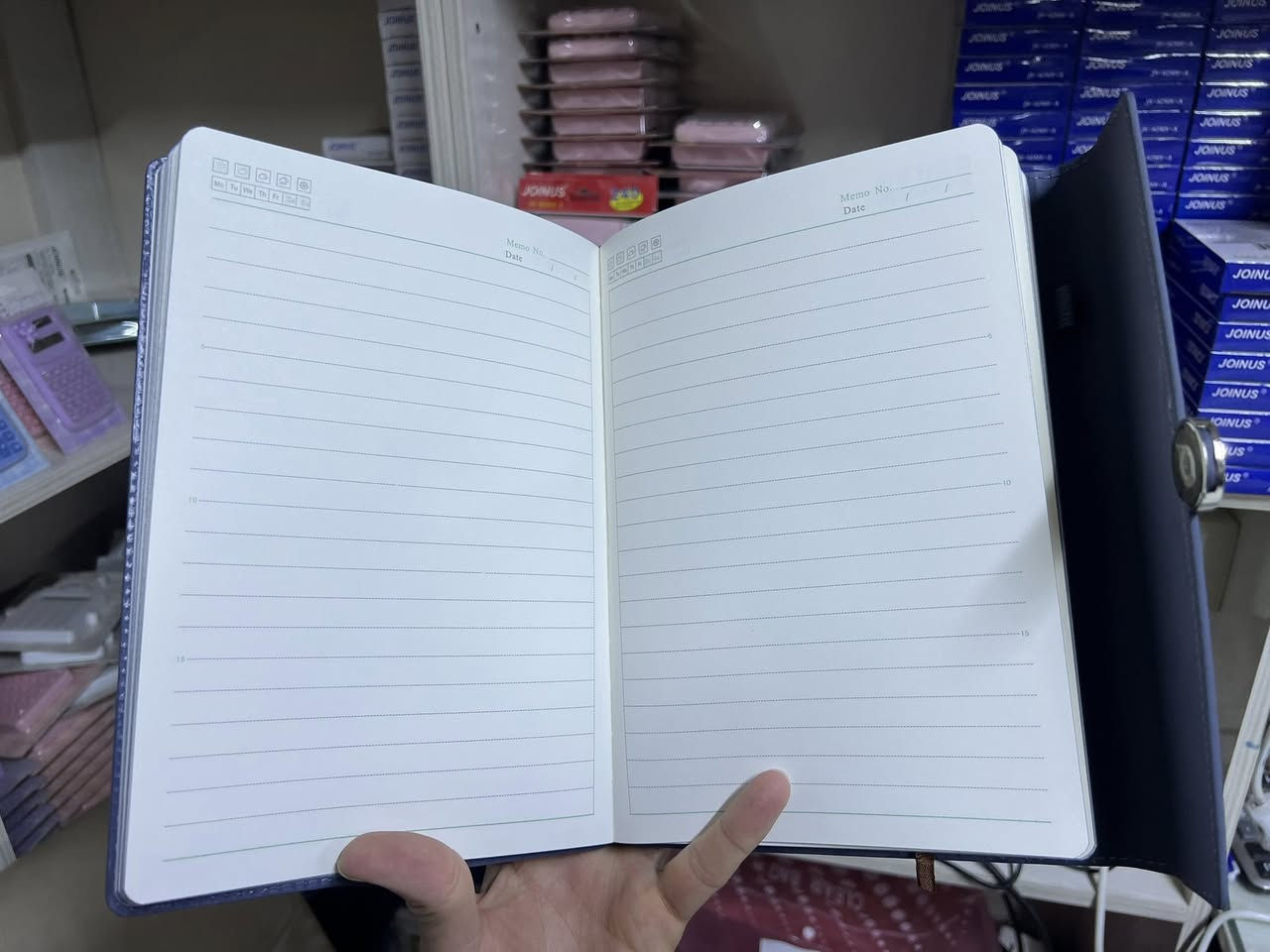 دفتر ملاحظات B5 😍😍
100ورق

كود:778-A18
عدد كارتون:60
سعر كارتون:
سعر درزن:
_________
***********
***********

https://t.me/zanyar2stationery
